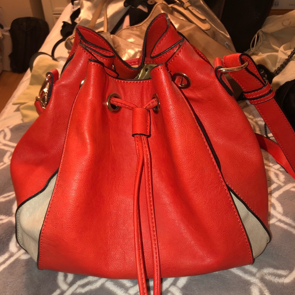 Brand New , Never used Melie  Bianco bag